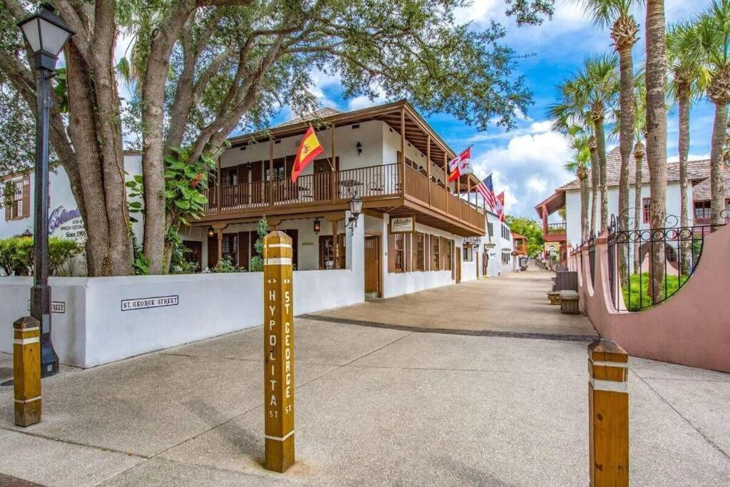 Cozy Quiet St Augustine Private Condo - 2Bed, 1 Bath, Sleeps 6, Steps To Historic St Augustine Center & All Tourist Attractions, Restaurants, Cafes, Backyard, Porch St. Augustine Dış mekan fotoğraf